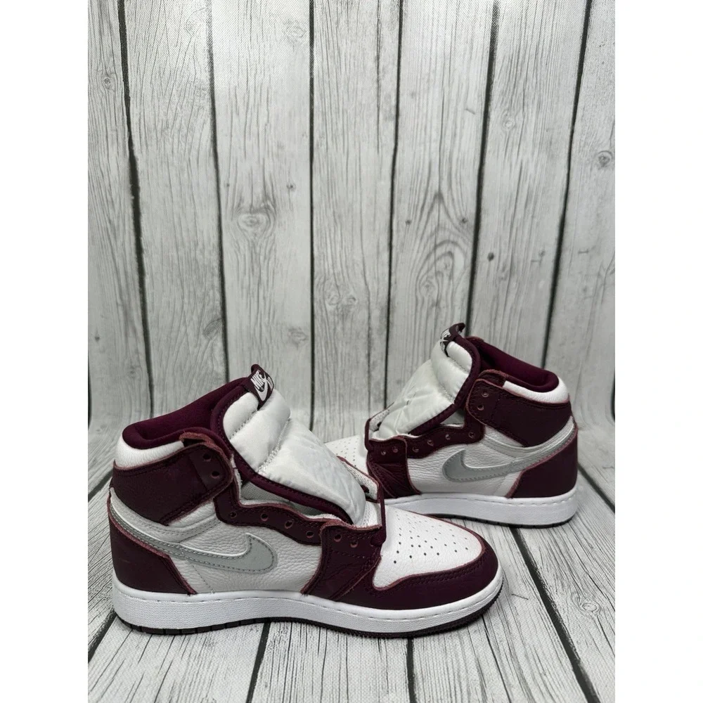 Nike Air Jordan 1 Retro High OG GS High Top Bordeaux/White/Silver 4Y 575441-611